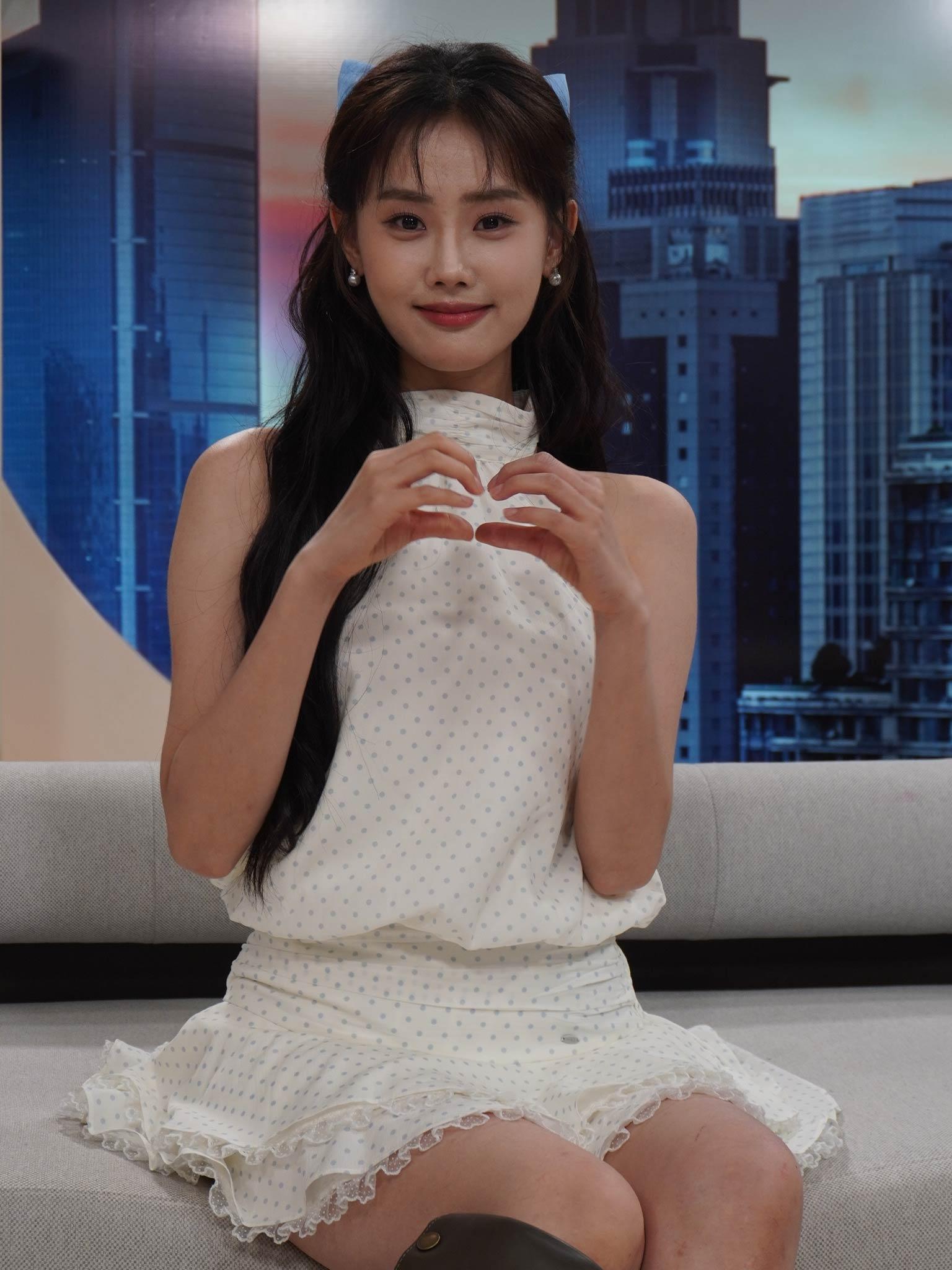 Promoting her show in the Philippines