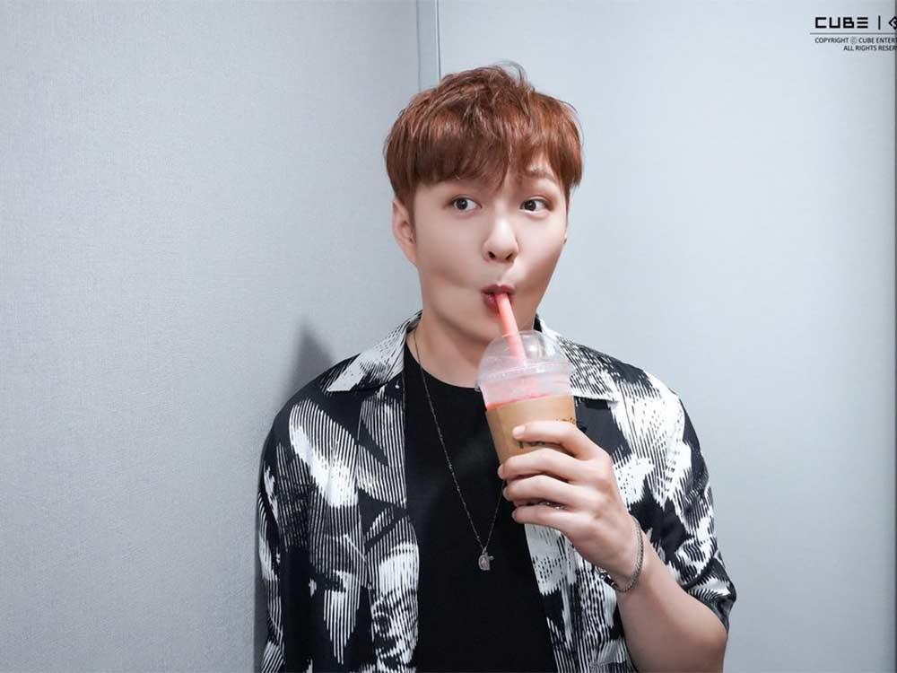 No outside food and drinks