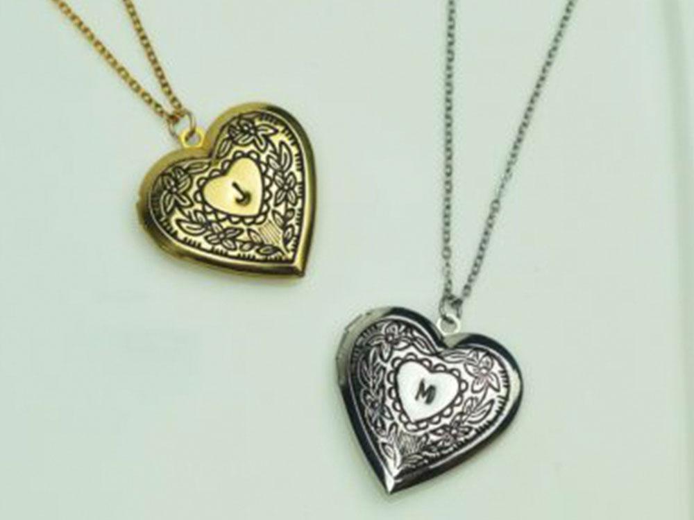 Locket Necklace from Istorya