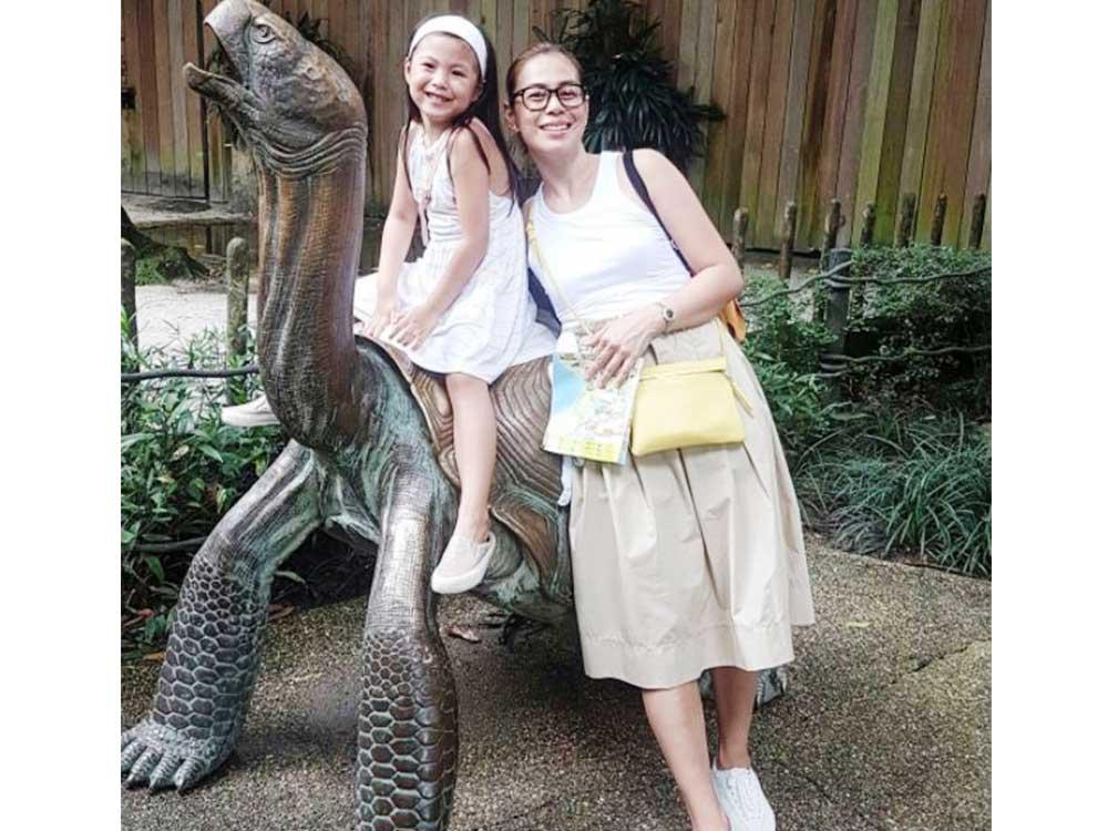 Bettinna Carlos and Gummy