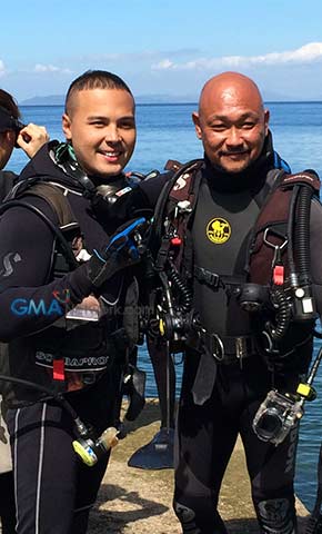 'Kambal Sirena' stars suit up for diving