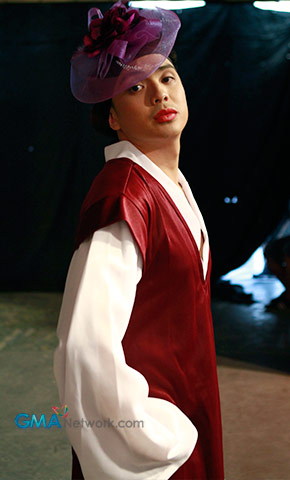 ‘Vampire Ang Daddy Ko’ features Kris Aquino and Bimby