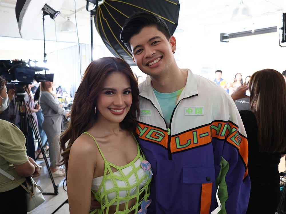 Julie Anne San Jose and Rayver Cruz