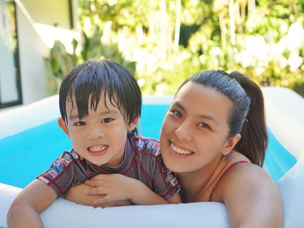 Nikki Gil at baby Finn