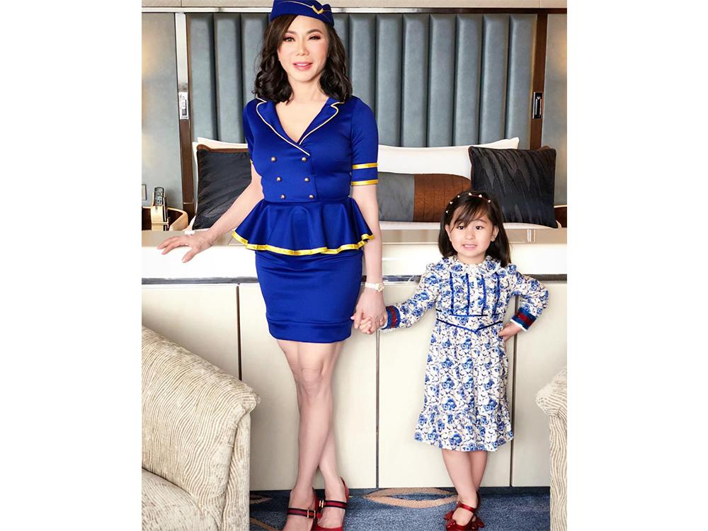 Scarlet Snow Belo