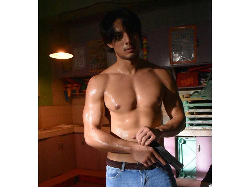 Alakdan at ang kanyang baril