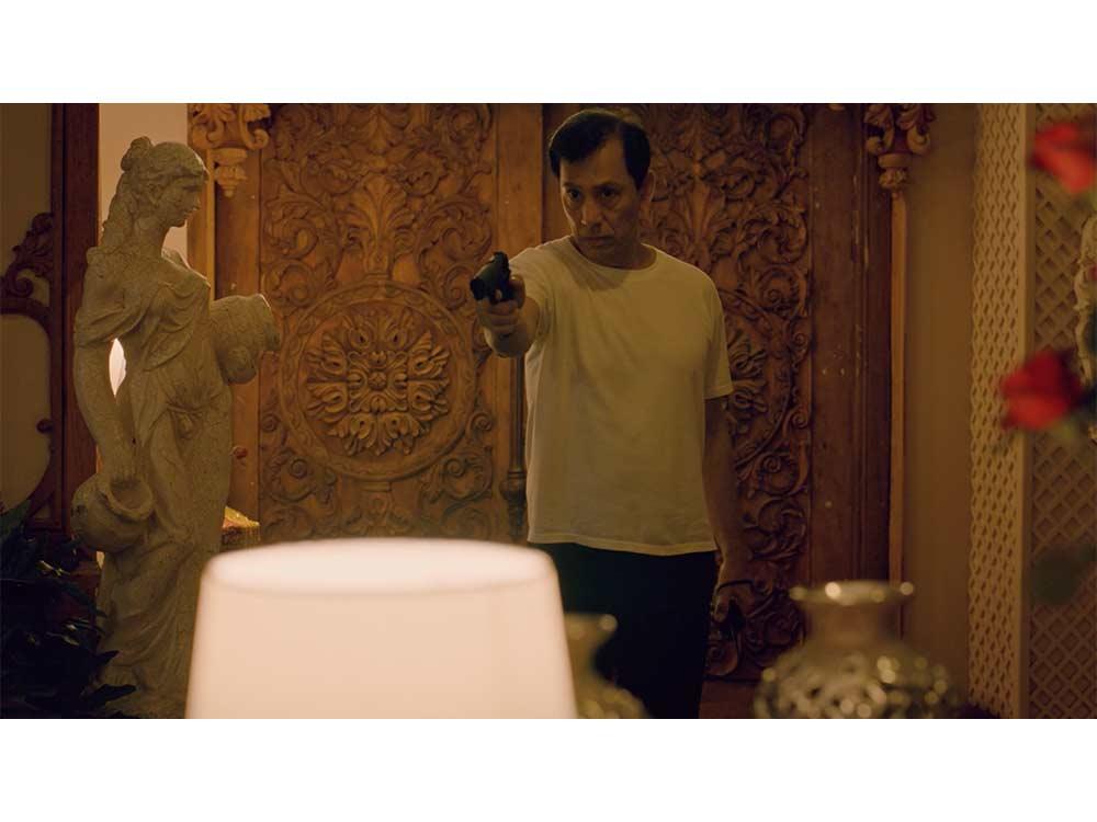 Amando at ang kanyang baril 