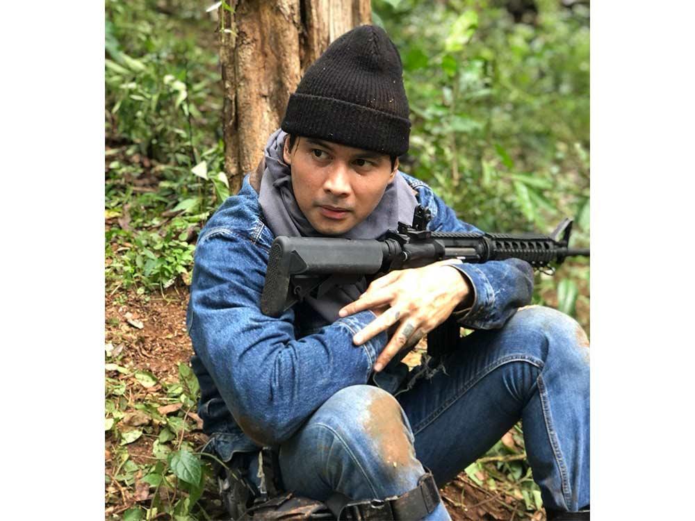 Leon at ang kanyang baril