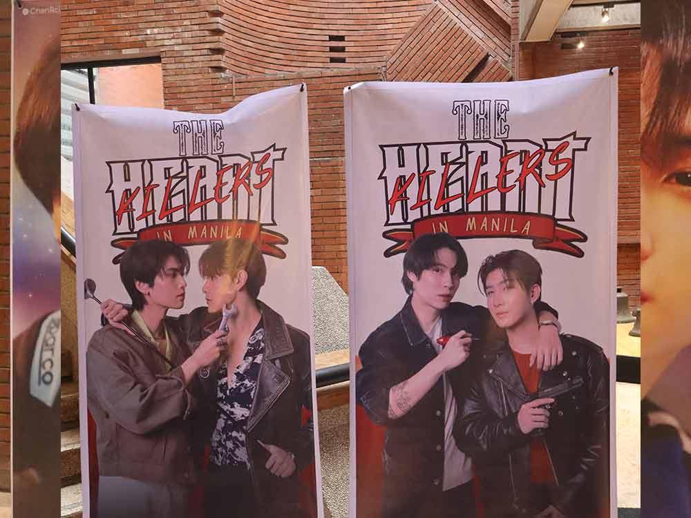 Ship standees