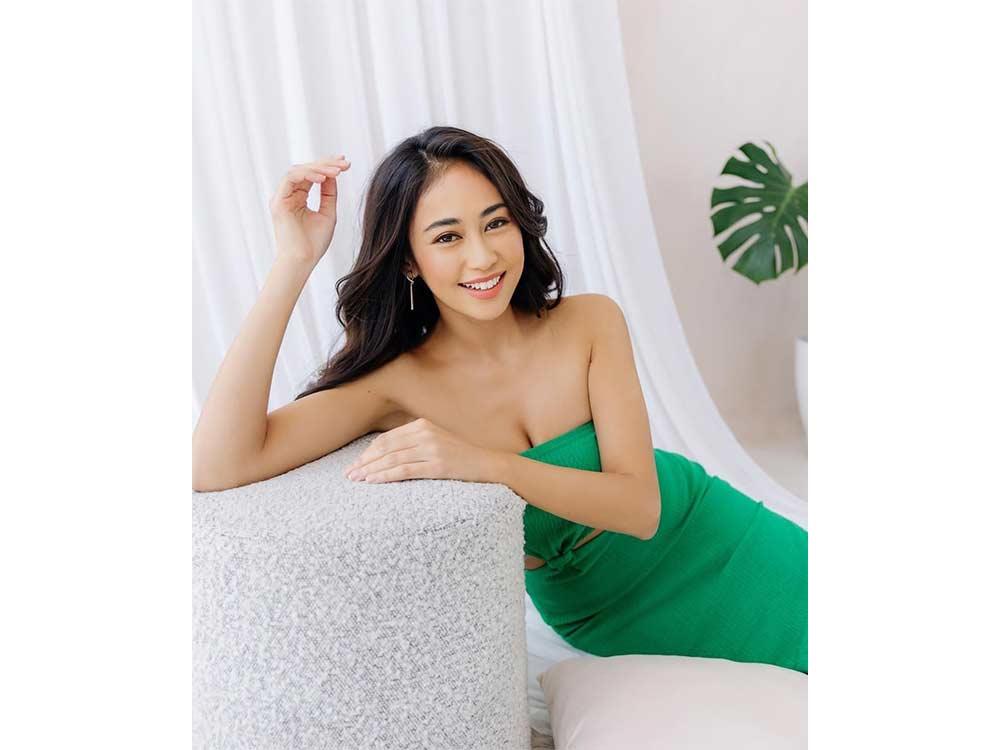 Elle Villanueva