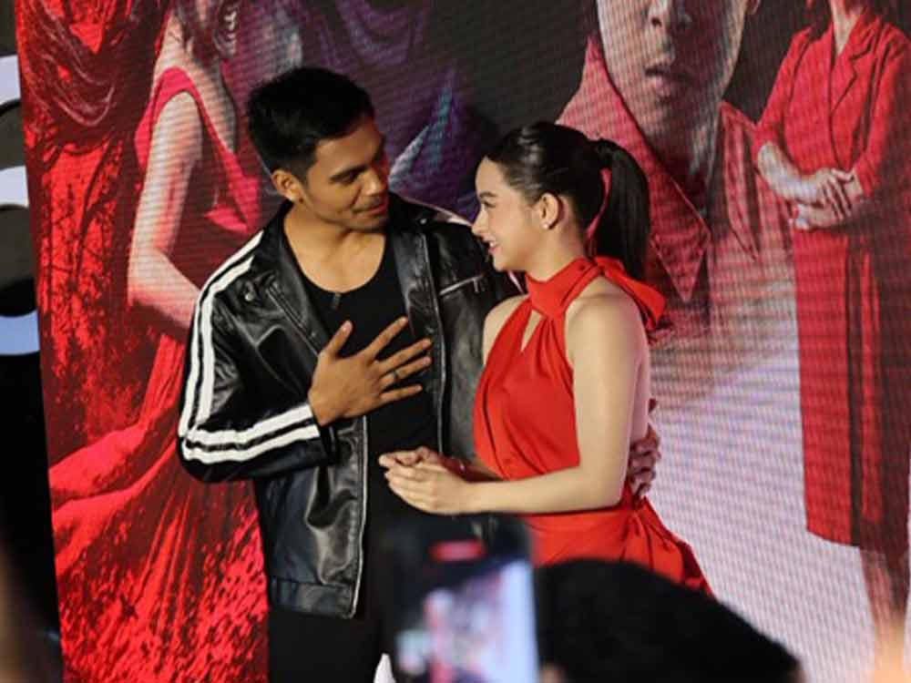 Meeting your celebrity crush