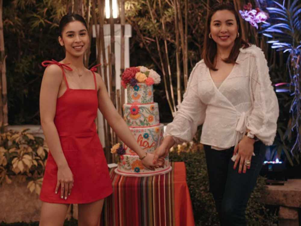  Julia Barretto and Marjorie Barretto
