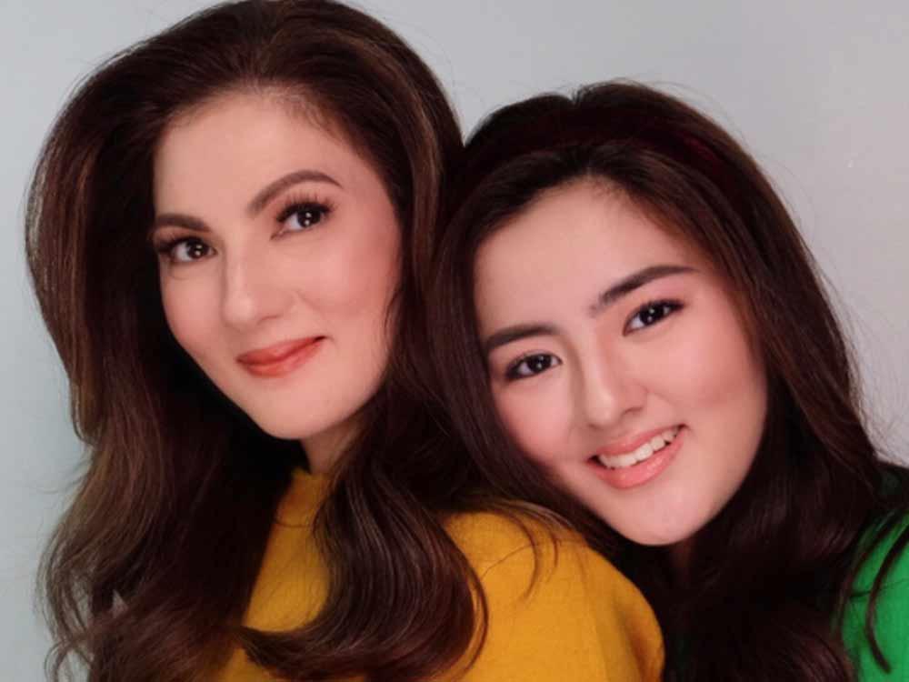 Cassy Legaspi and Carmina Villarroel