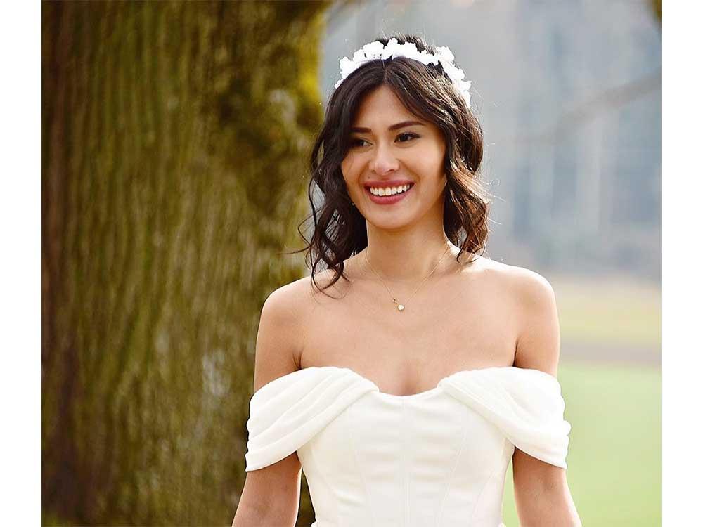 Off-shoulder dress, Php 300