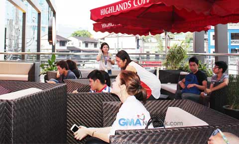 A movie date with Bela Padilla