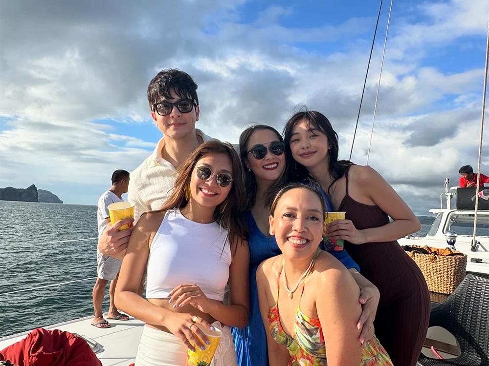 Alden Richards surprises Kathryn Bernardo at her post-birthday celebration  | GMA Entertainment