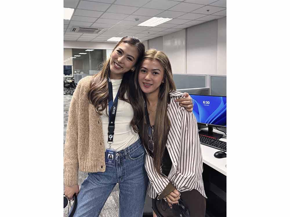 Alex Gonzaga with her look-alike