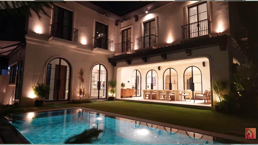 Casa Morada at night