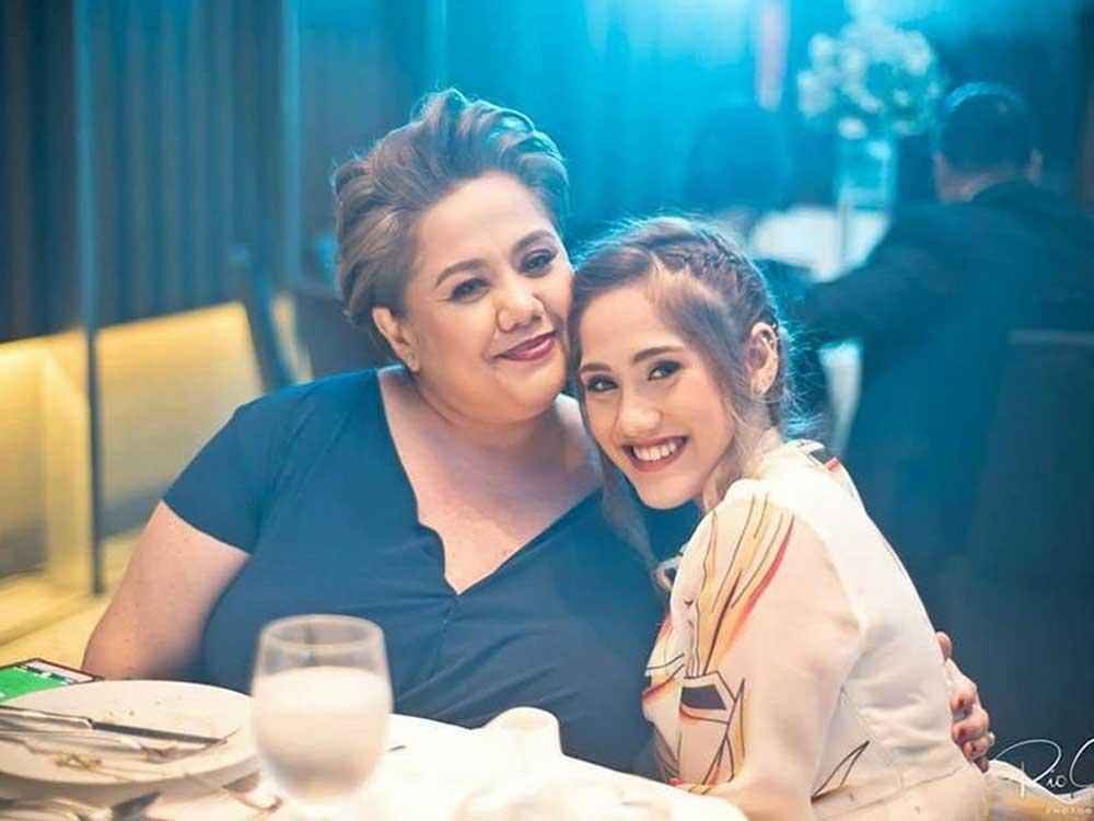 Long-distance graduation