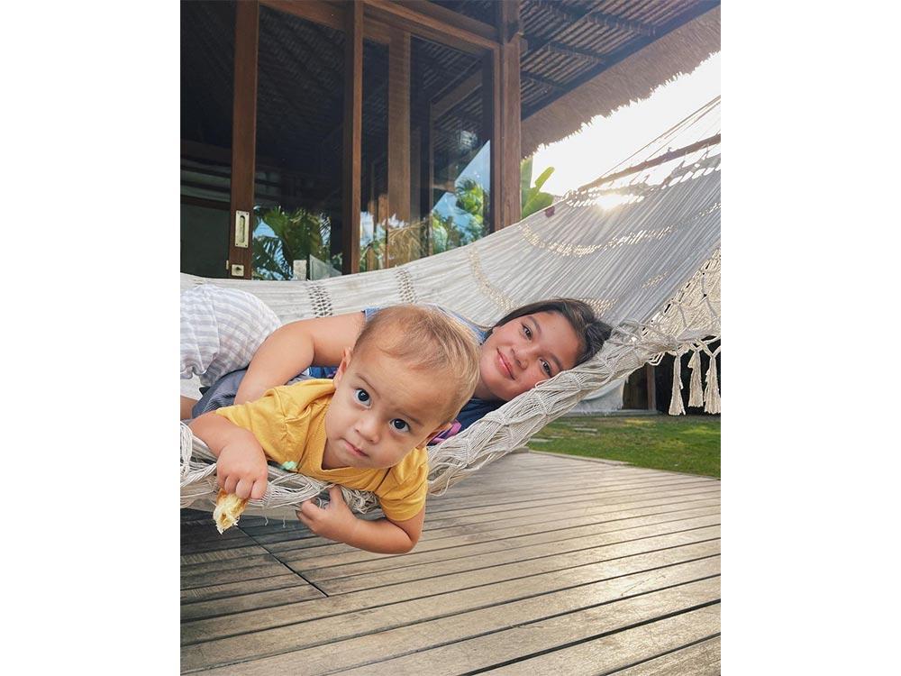 Ellie and Koa hanging out