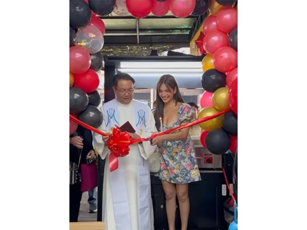 Ribbon cutting ceremony