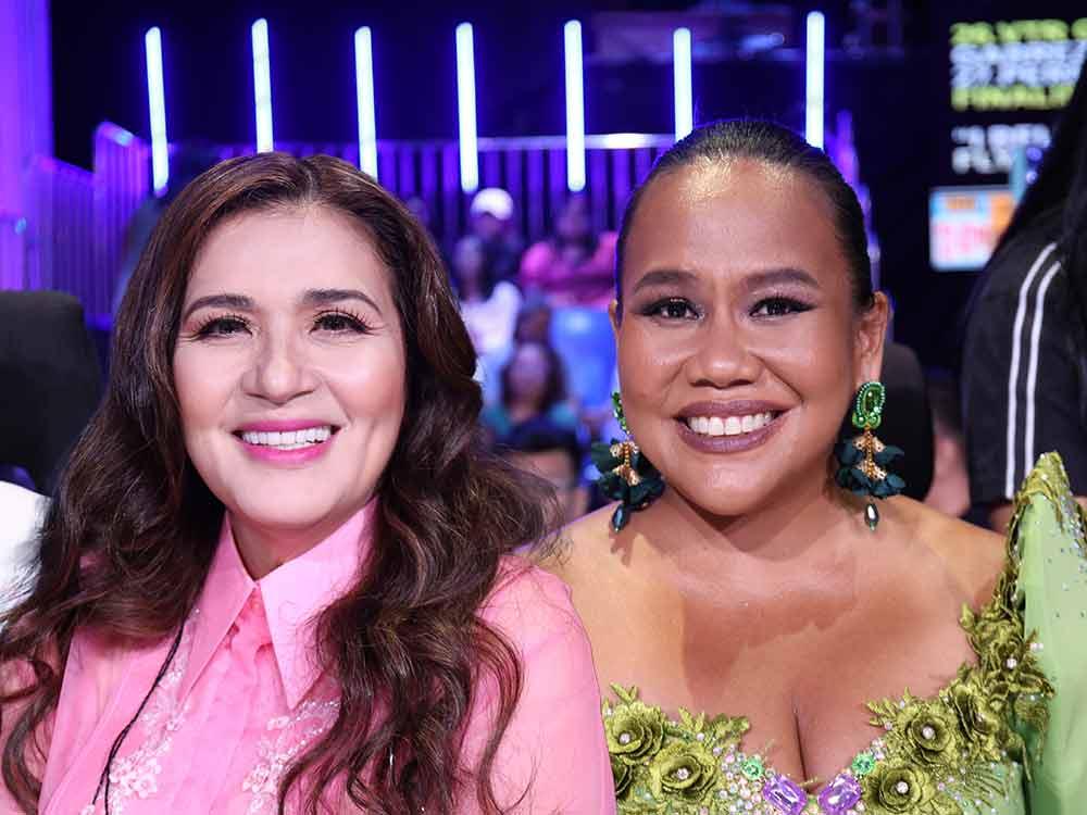 Zsazsa Padilla and Bituin Escalante 