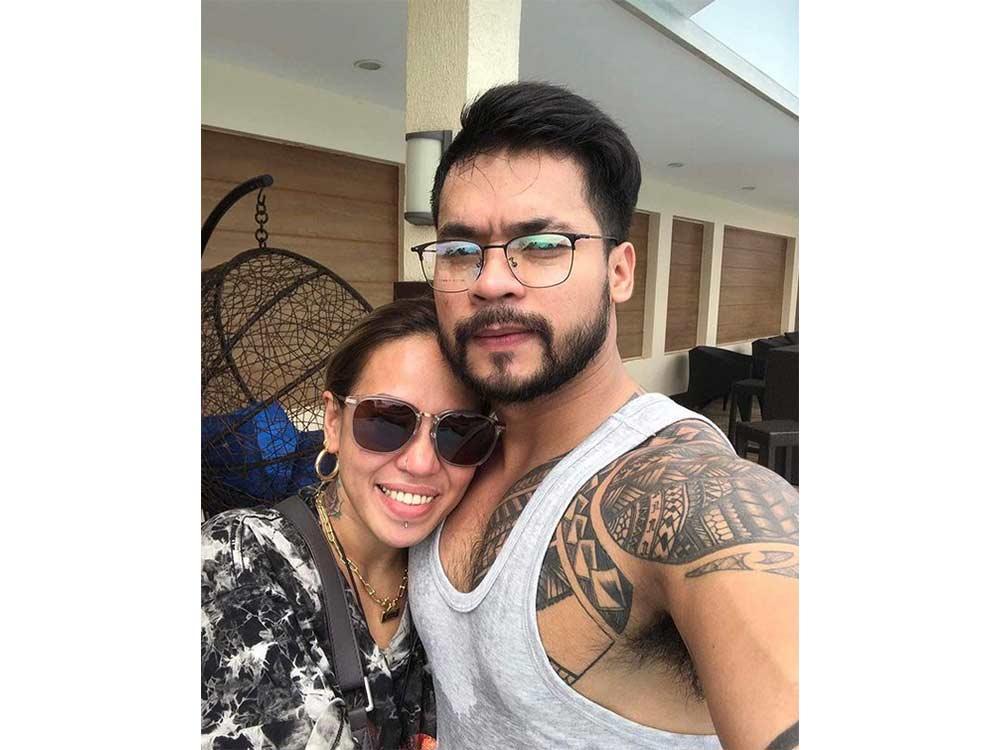 Looking forward sa future