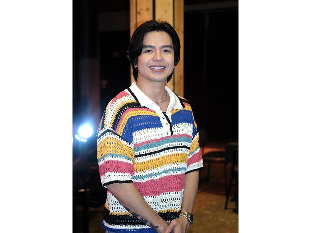 SWITCH: Anthony Rosaldo Live in Concert