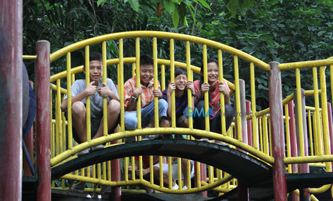 Scenes from the Station ID shoot (Part 3)