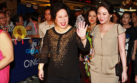 At the red carpet premiere of 'Sosy Problems'