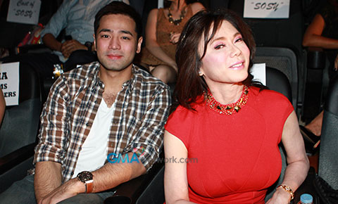 At the red carpet premiere of 'Sosy Problems'