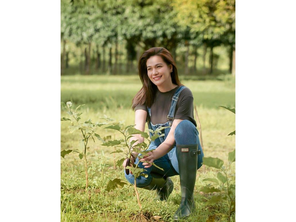 Bea Alonzo's farm girl look | GMA Entertainment