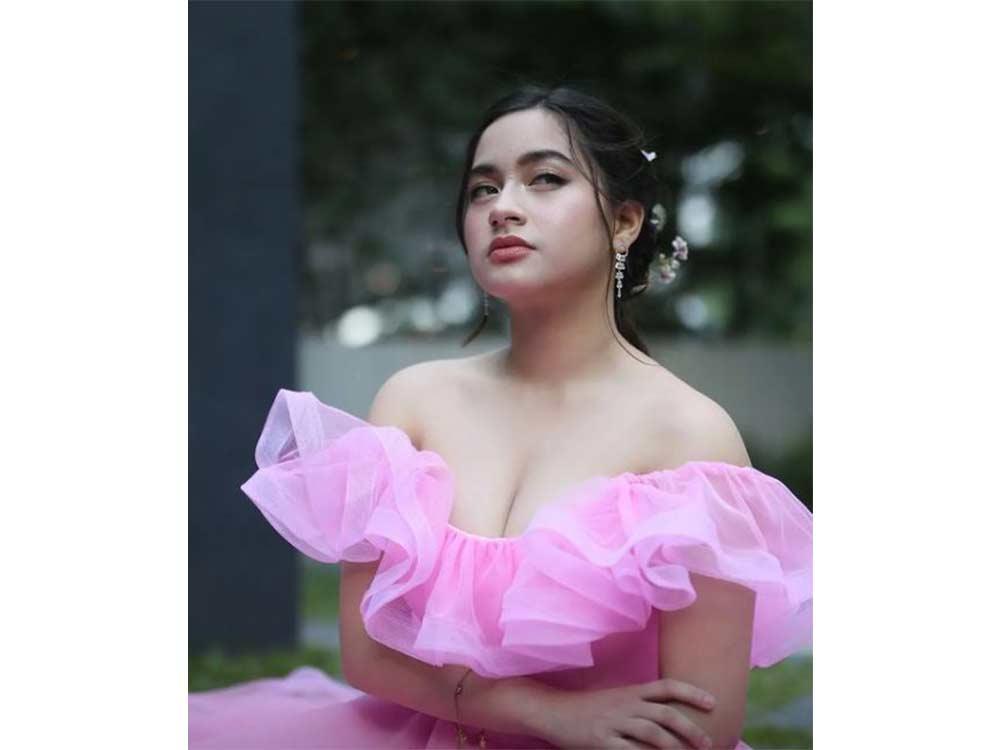 Jillian Ward as Dra. Analyn