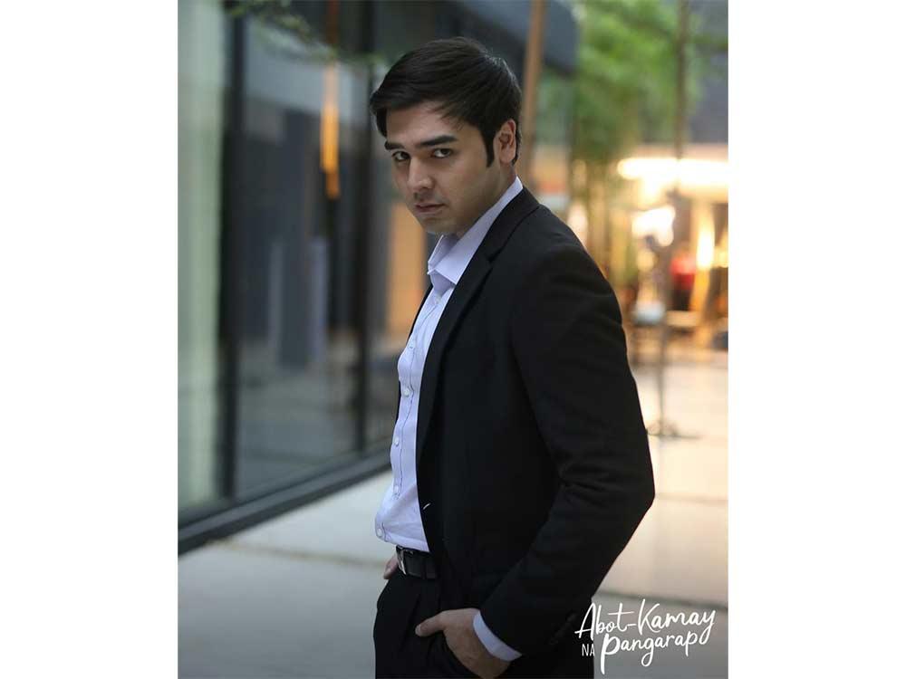 Andre Paras as Doc Luke