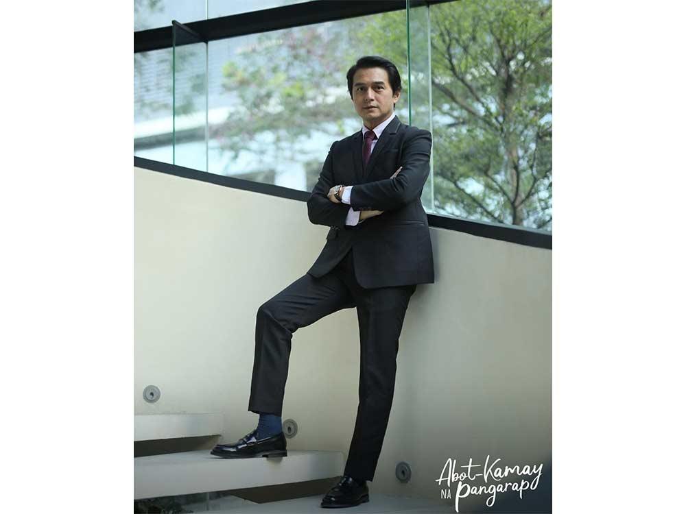 Dominic Ochoa as Michael