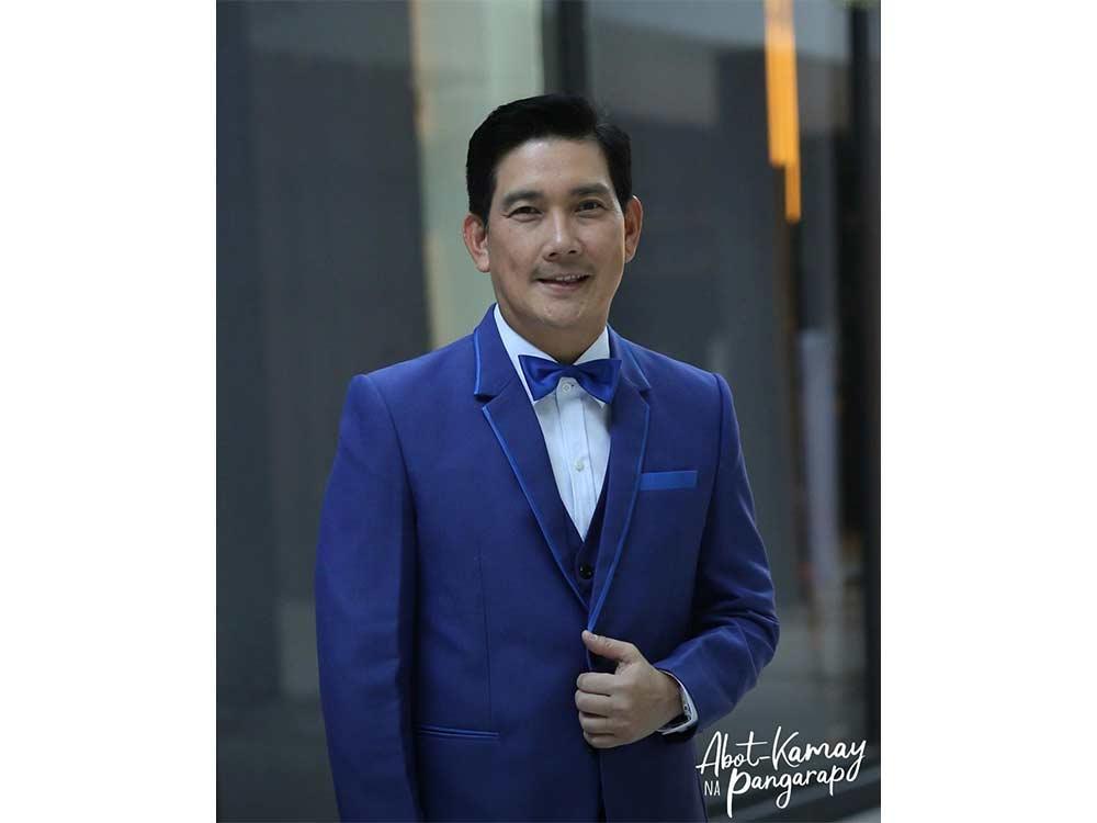 Richard Yap as Doc RJ