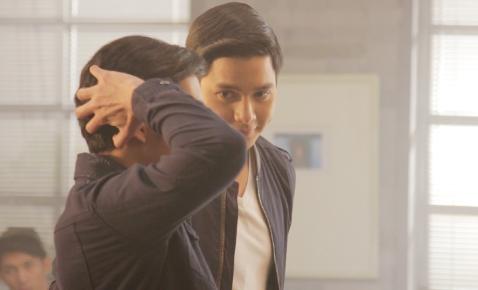 Alden helps wanna-baes