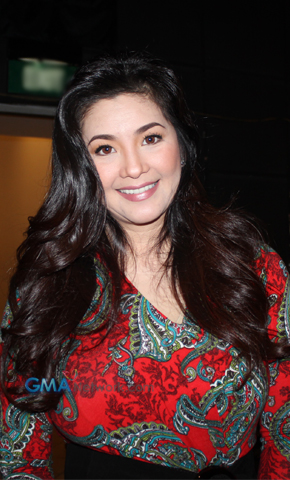 Behind the scenes at the pictorial of 'HOT T.V.'