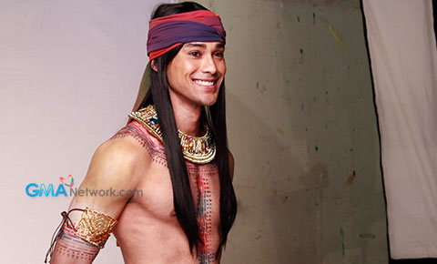 Behind the Scenes at the Pictorial of 'Indio'