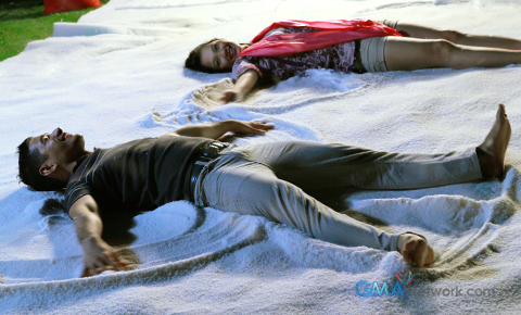 Behind the scenes of the shoot for this year’s Kapuso Christmas campaign