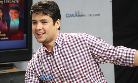 Behind the scenes with Heart, Lovi, Alex, Geoff and Sid during the 'Legacy' live chat