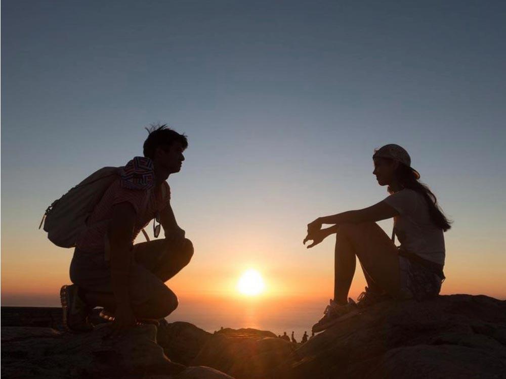 Fofo and Boneezy meet the world