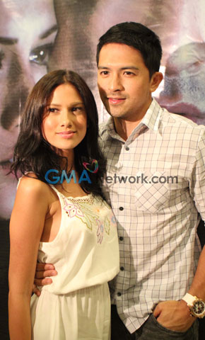 Bianca King with Sinner or Saint co-star Dennis Trillo