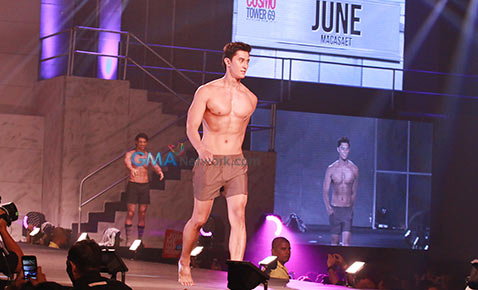 Blistering Paradise: The Cosmo Bachelor Bash 2014