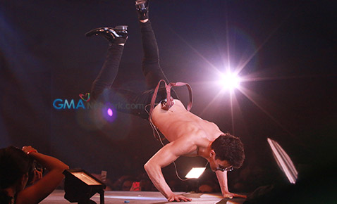 Blistering Paradise: The Cosmo Bachelor Bash 2014