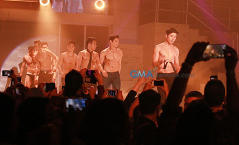 Blistering Paradise: The Cosmo Bachelor Bash 2014