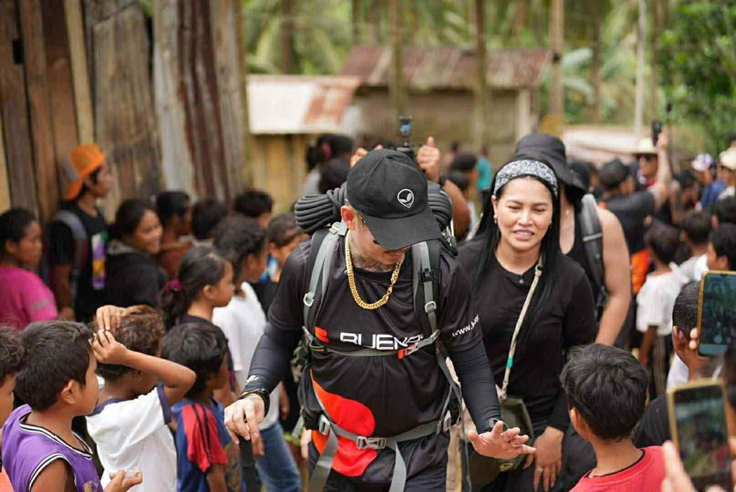 Reminder before helping other