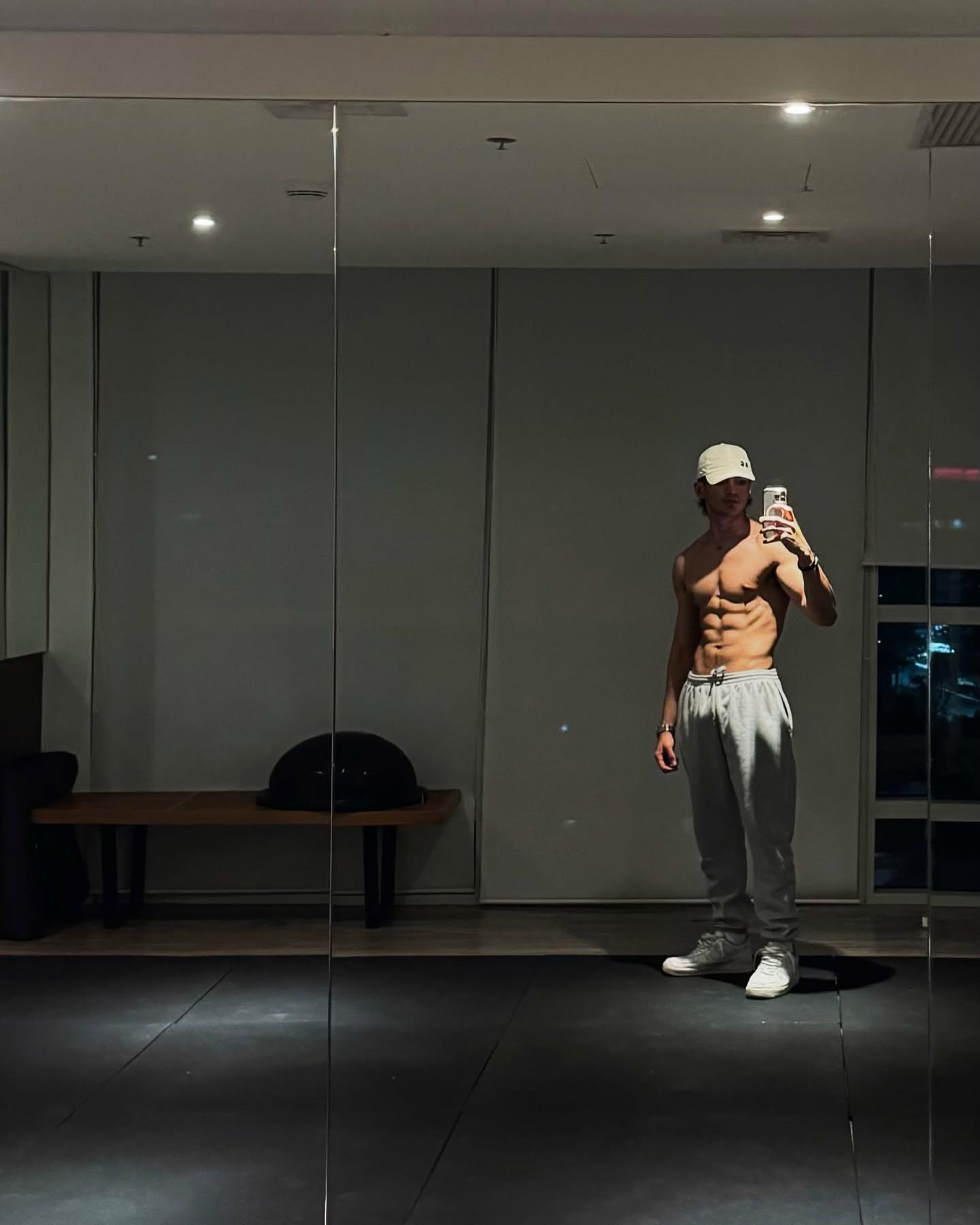 Abs