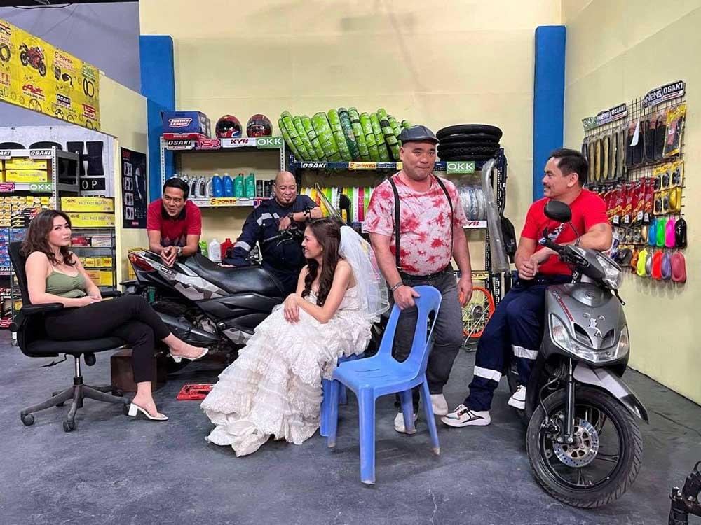 Andrea paired with John Lloyd Cruz