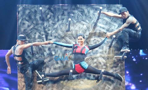 Buwis-buhay entertainment on 'Sunday All Stars'